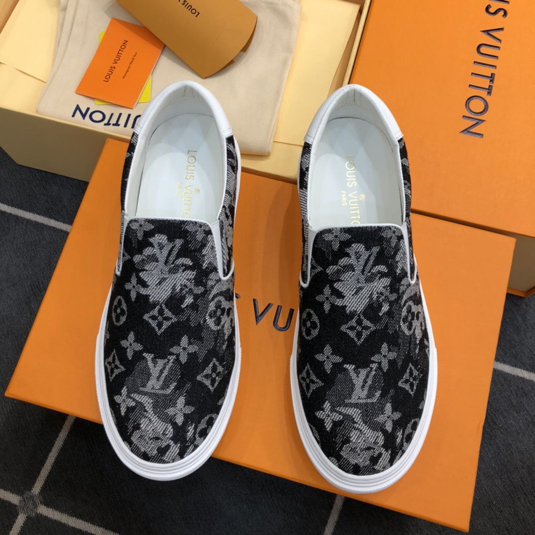 L0vis Vvtt0n LV Slip On Black For Men LV