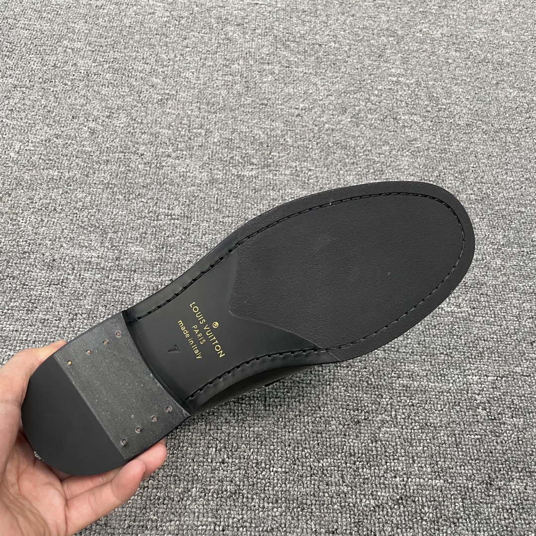 L0vis Vuittion LV Loafer Brown For Men LV 1A9093