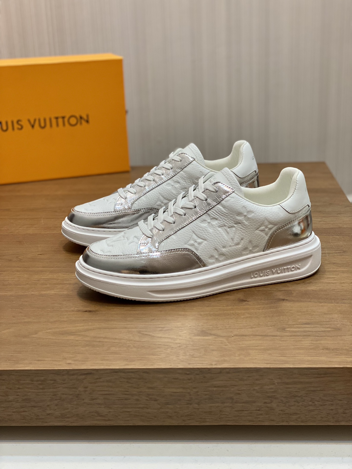 L0vis Vuittion Beverly Hills Sneaker White For Men LV