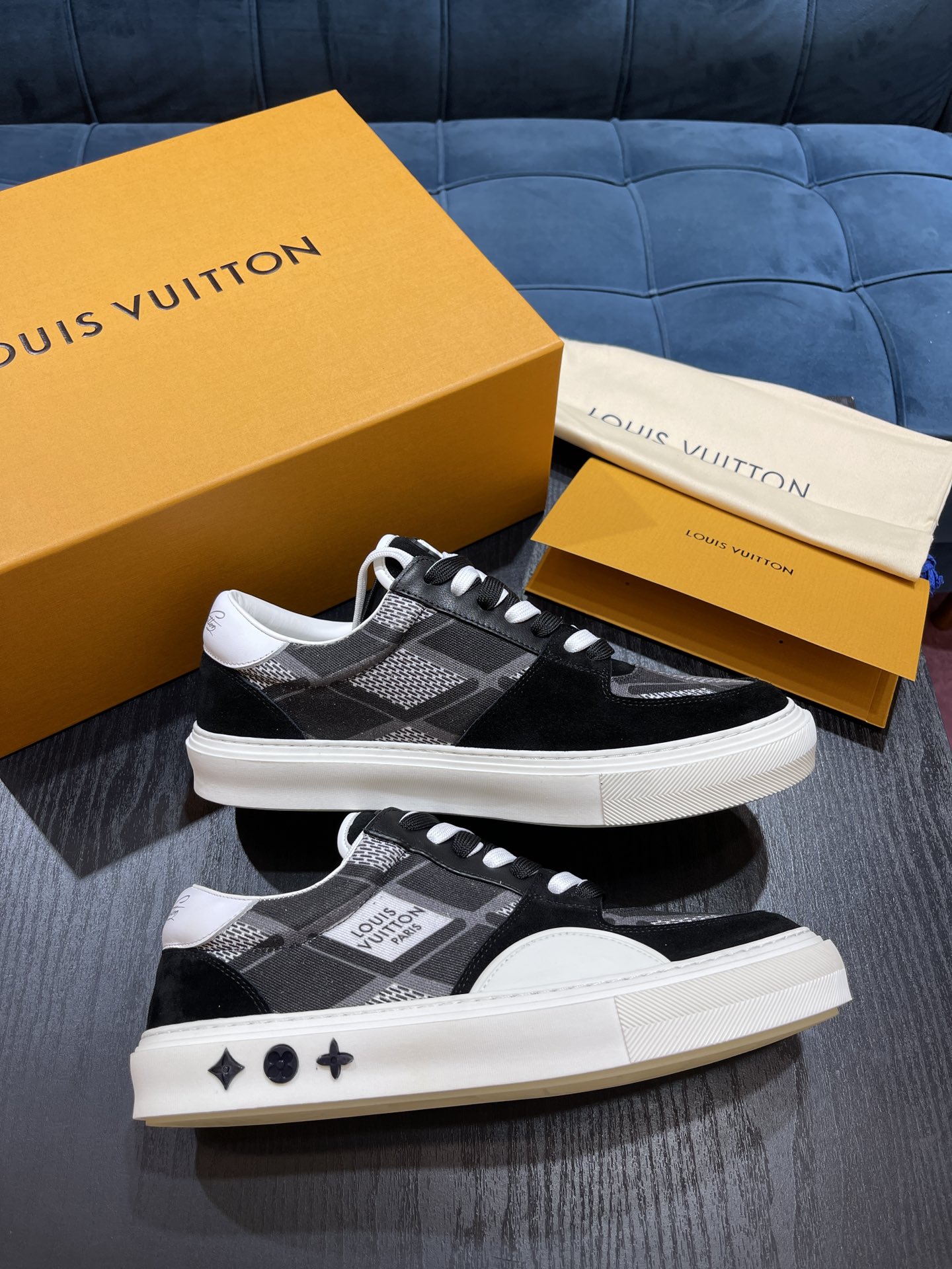 L0vis Vvtt0n LV Ollie Richelieu Black For Men LV