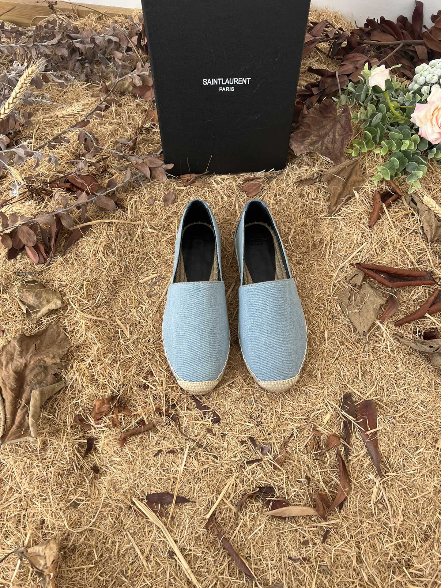 Sa1nt Lau*nt Women’s Y51 Embroidered Espadrilles Blue For Women Y51