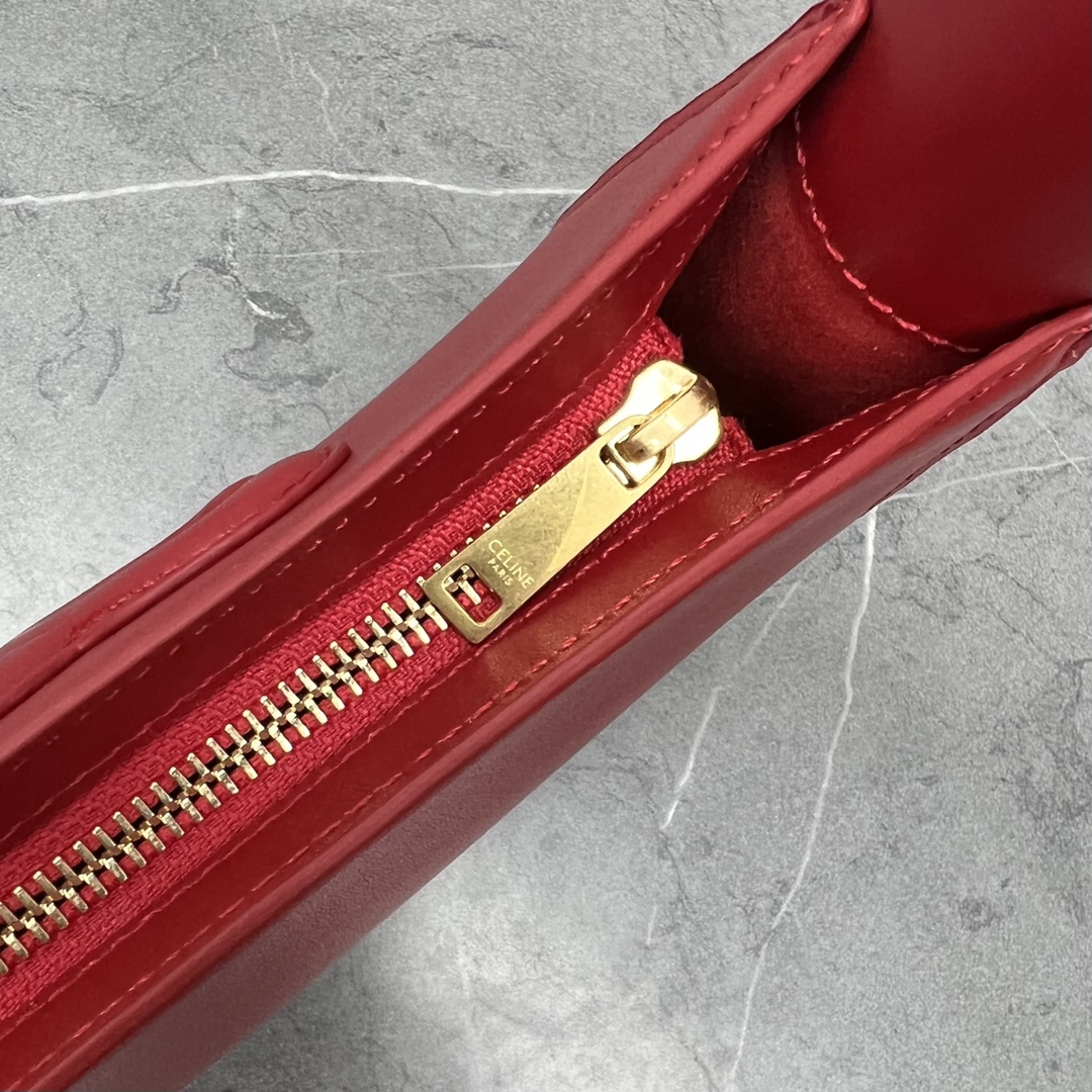 Ce1i*e Cuir Triomphe Shoulder Bag Red For Women 9.4in/24cm