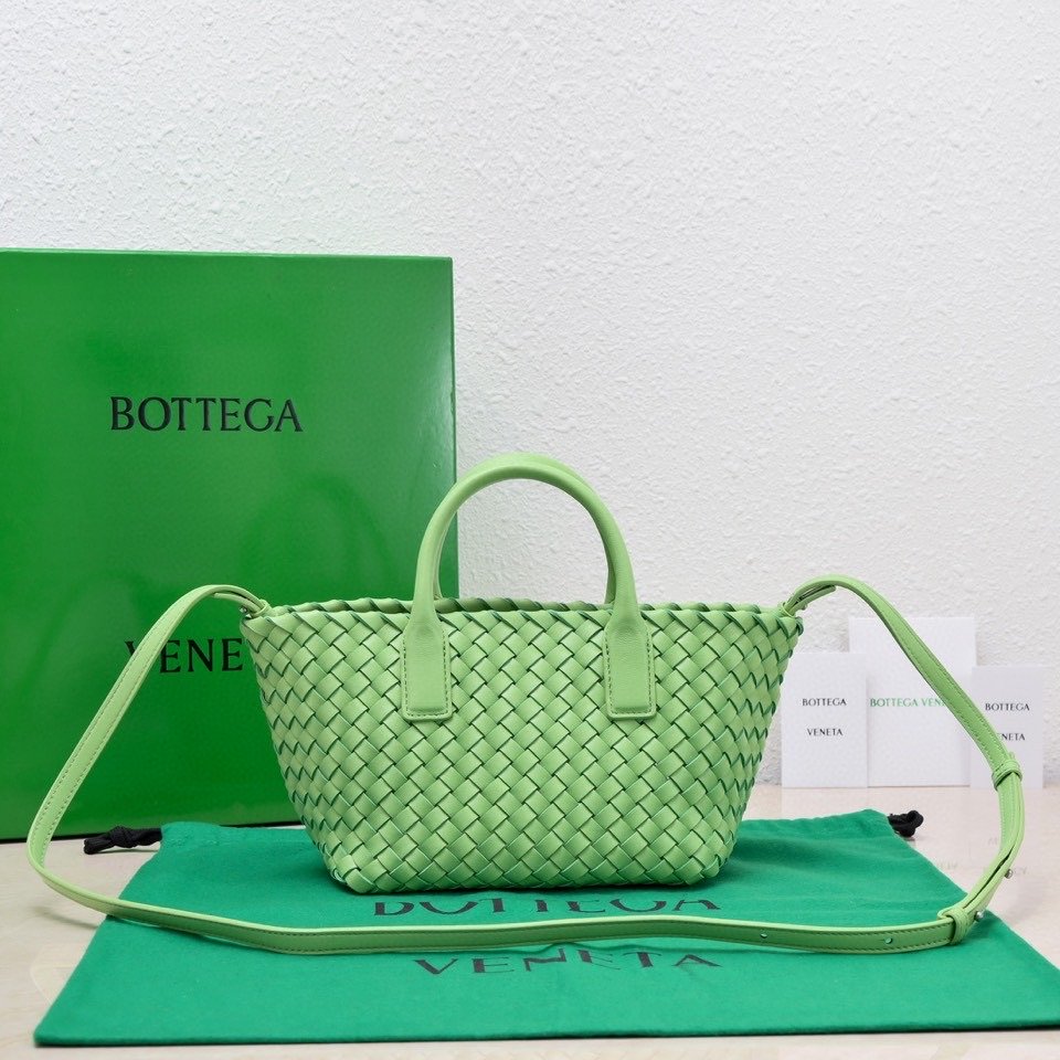 B0tt*ga Ven*ta Mini Cabat Green , For Women, Women’s Bags 7.9in/20cm