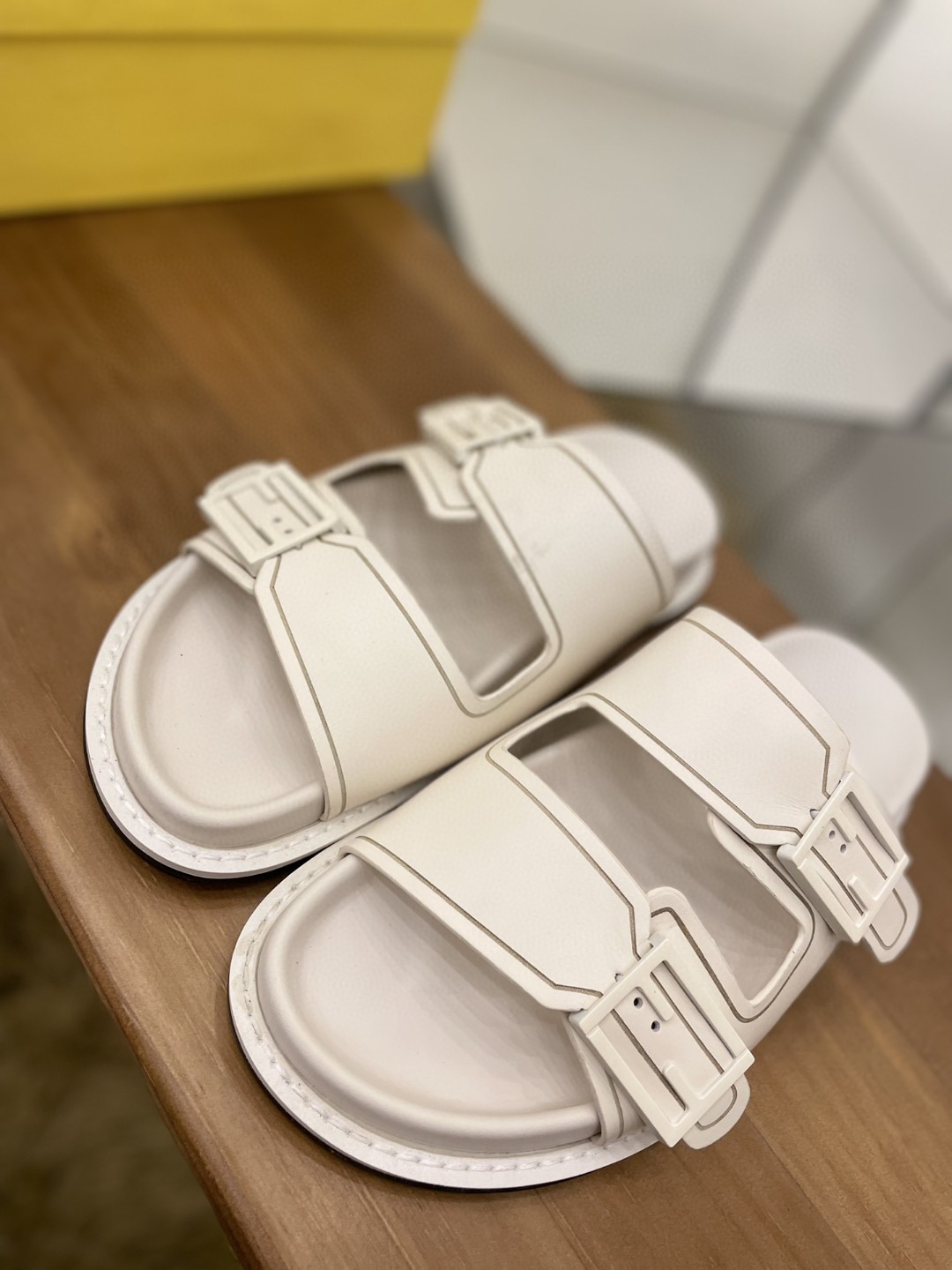 F**di Feel Slides White For Women