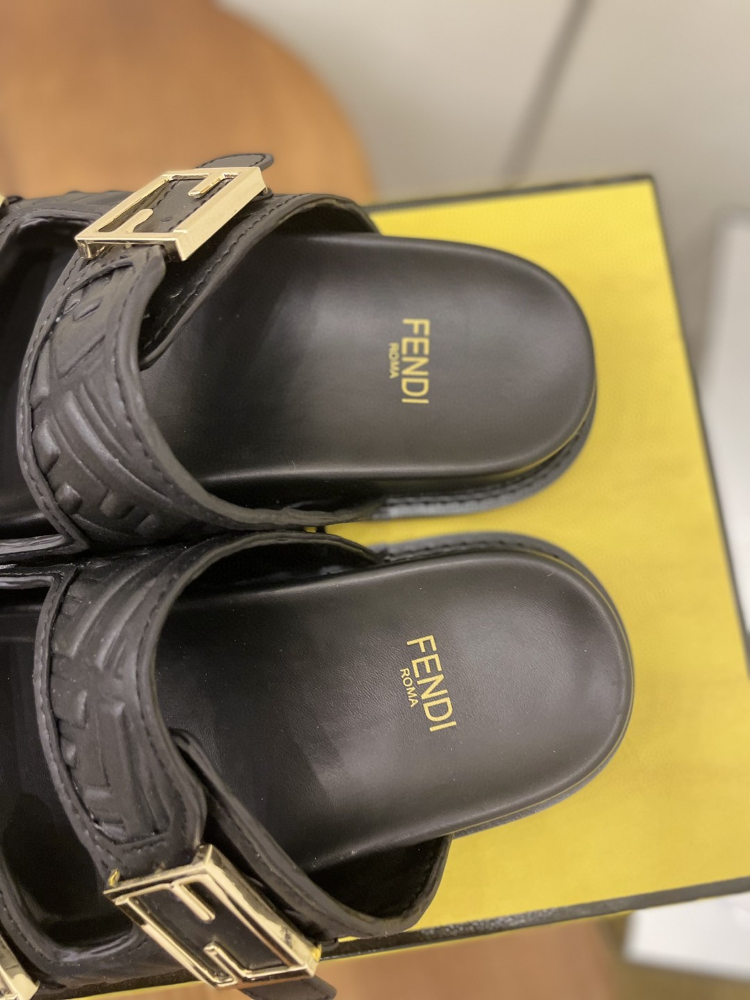F**di Feel Slides Black For Women