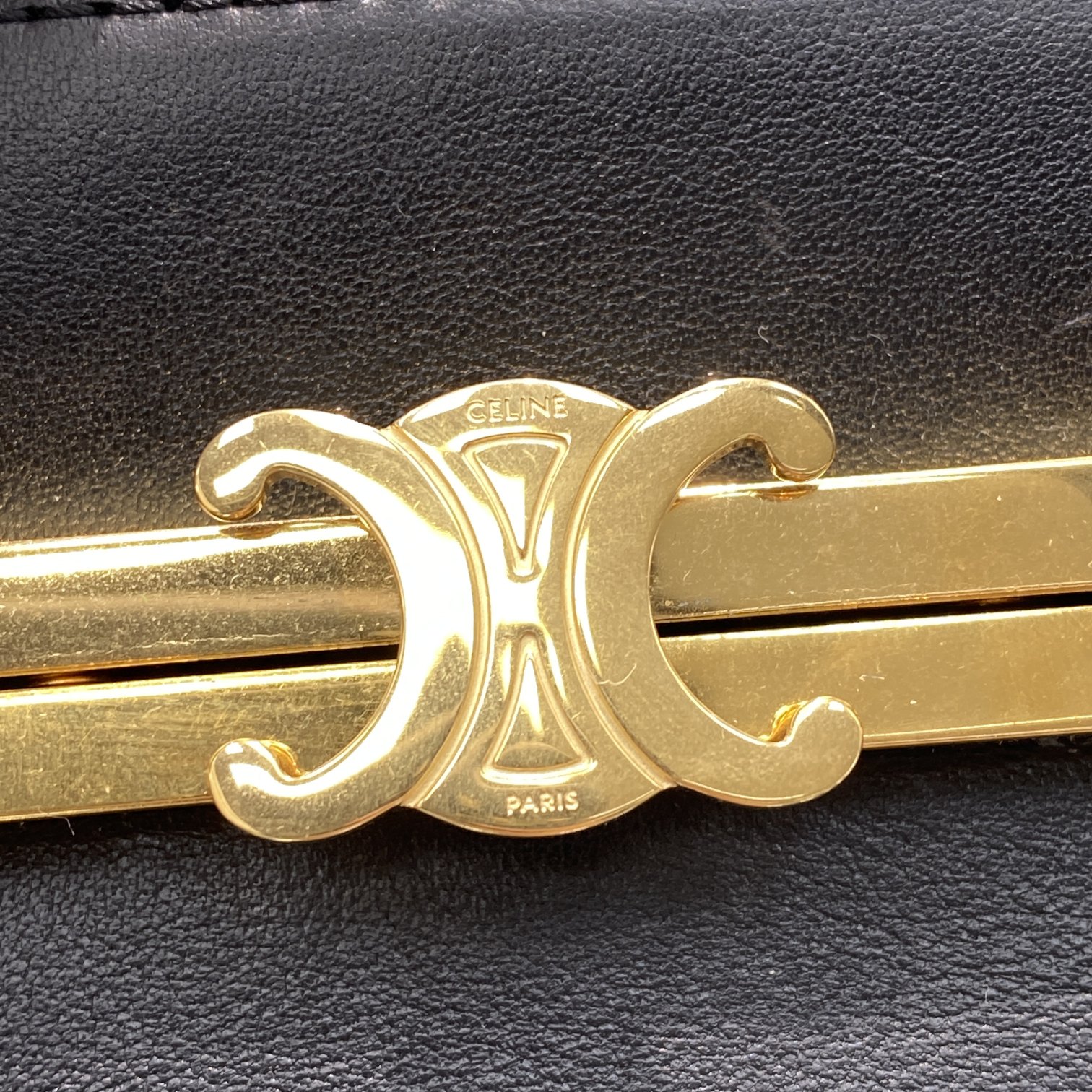 Ce1i*e Triomphe Minaudiere Black For Women 4in/10cm