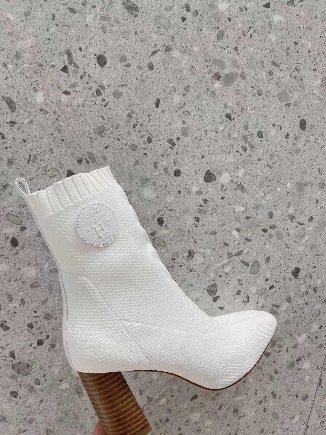 H**me5 Volver 90 Ankle Boots White For Women 3.5in/9cm