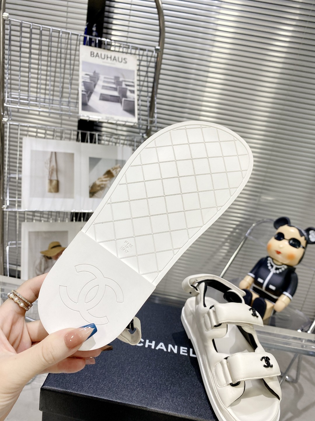 Ch**el Women’s Sandals With Ch**el Logo White For Women