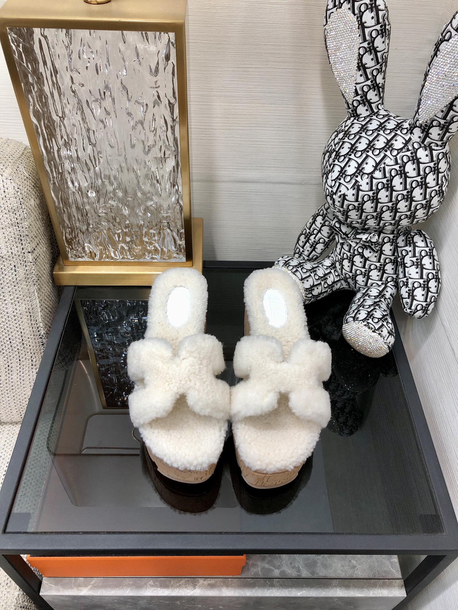 H**me5 Figari Sandal White For Women