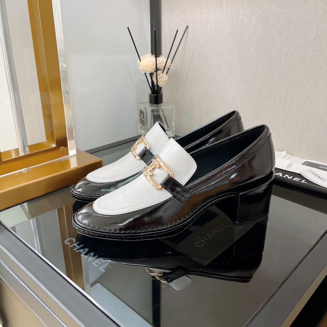 Ch**el Women’s Loafers White For Women