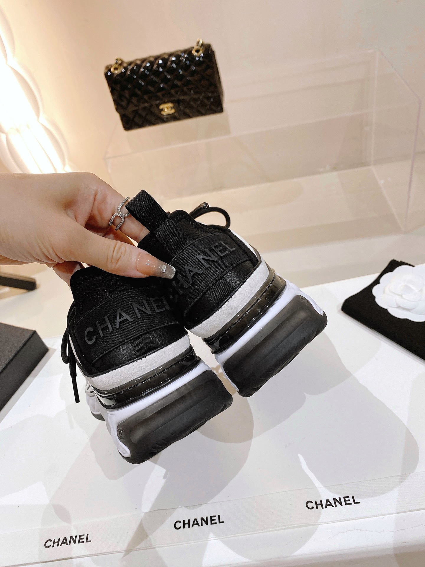 Ch**el Women’s Sneakers White For Women G39070 Y56144 0Q241