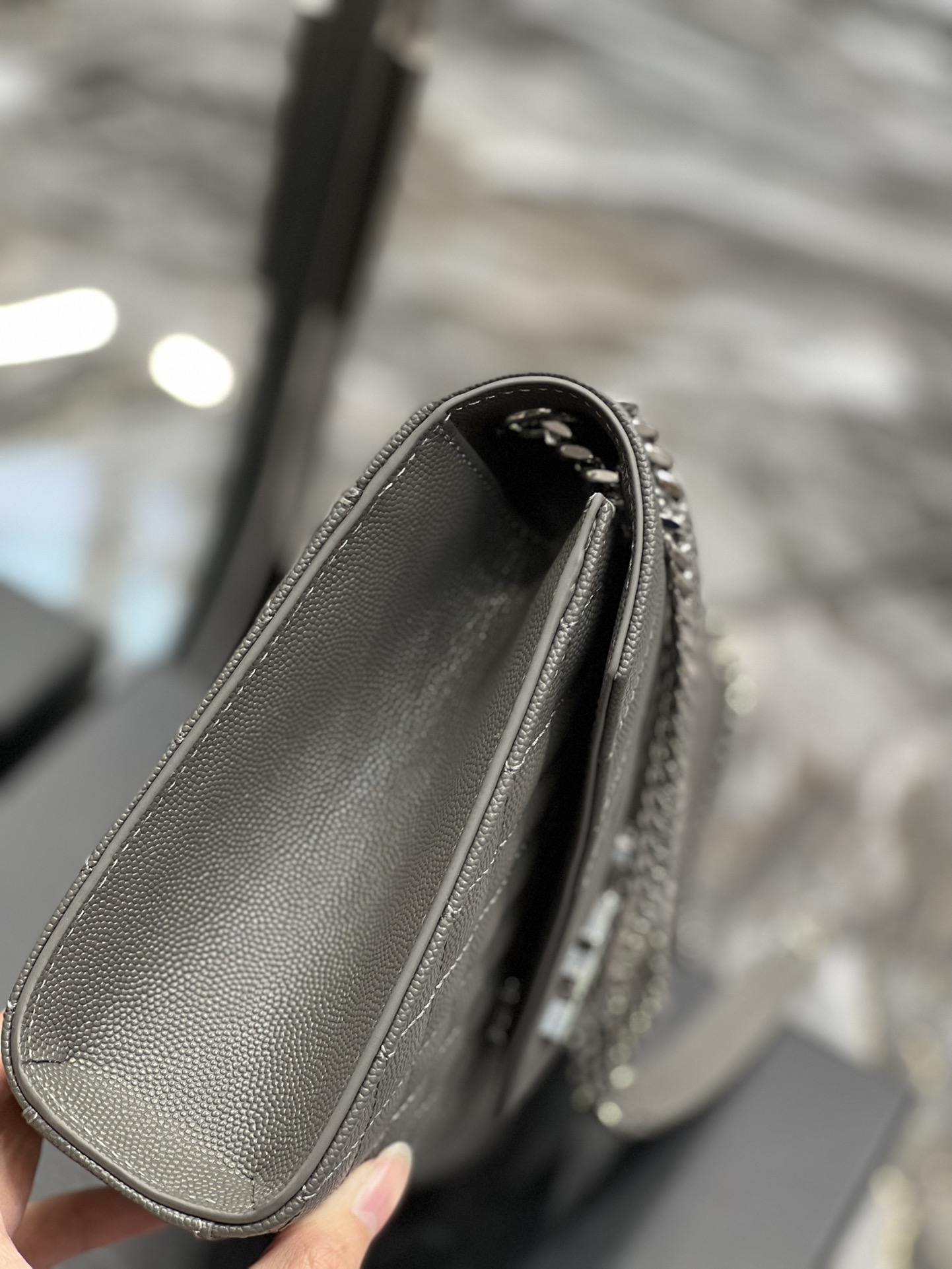 Sa1nt Lau*nt Envelope Medium Chain Bag Dark Grey For Women, Women’s Bags 9.4in/24cm Y51